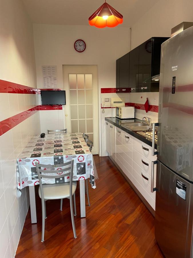 Adriano Metro & Comfort Suites - Affitti Brevi Italia Милано Екстериор снимка