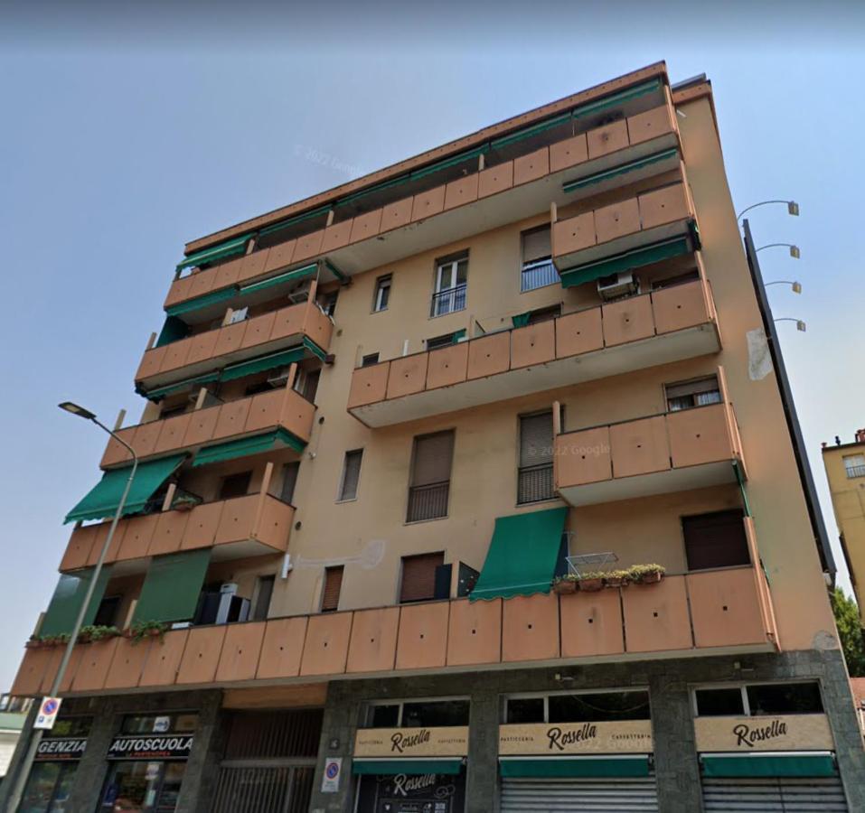 Adriano Metro & Comfort Suites - Affitti Brevi Italia Милано Екстериор снимка